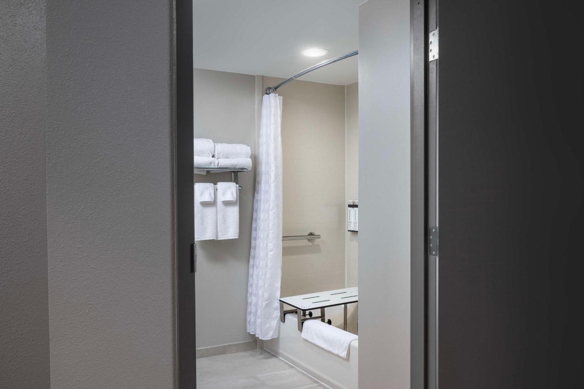 Hyatt Place Dallas North By The Galleria Addison Εξωτερικό φωτογραφία