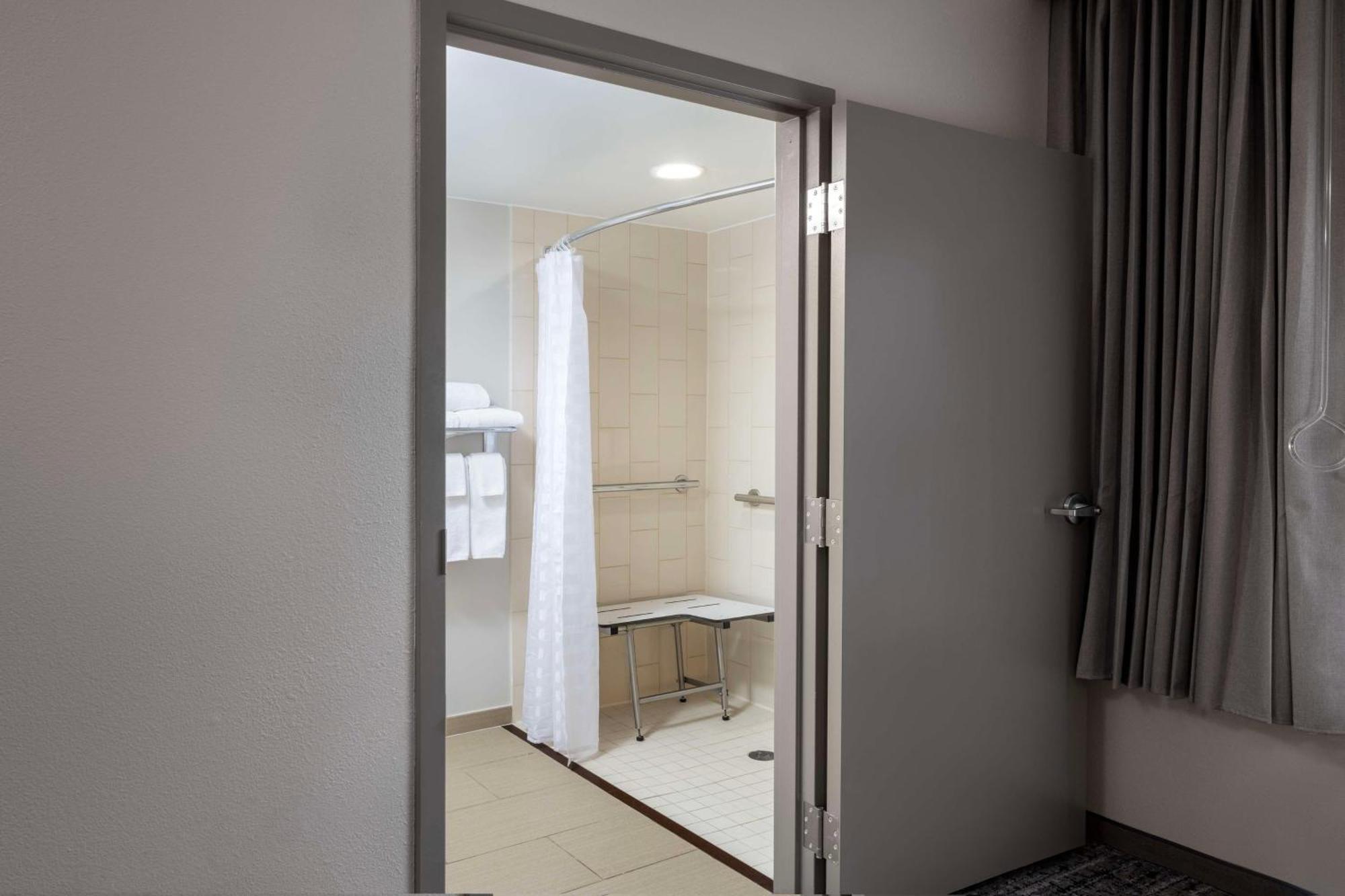 Hyatt Place Dallas North By The Galleria Addison Εξωτερικό φωτογραφία