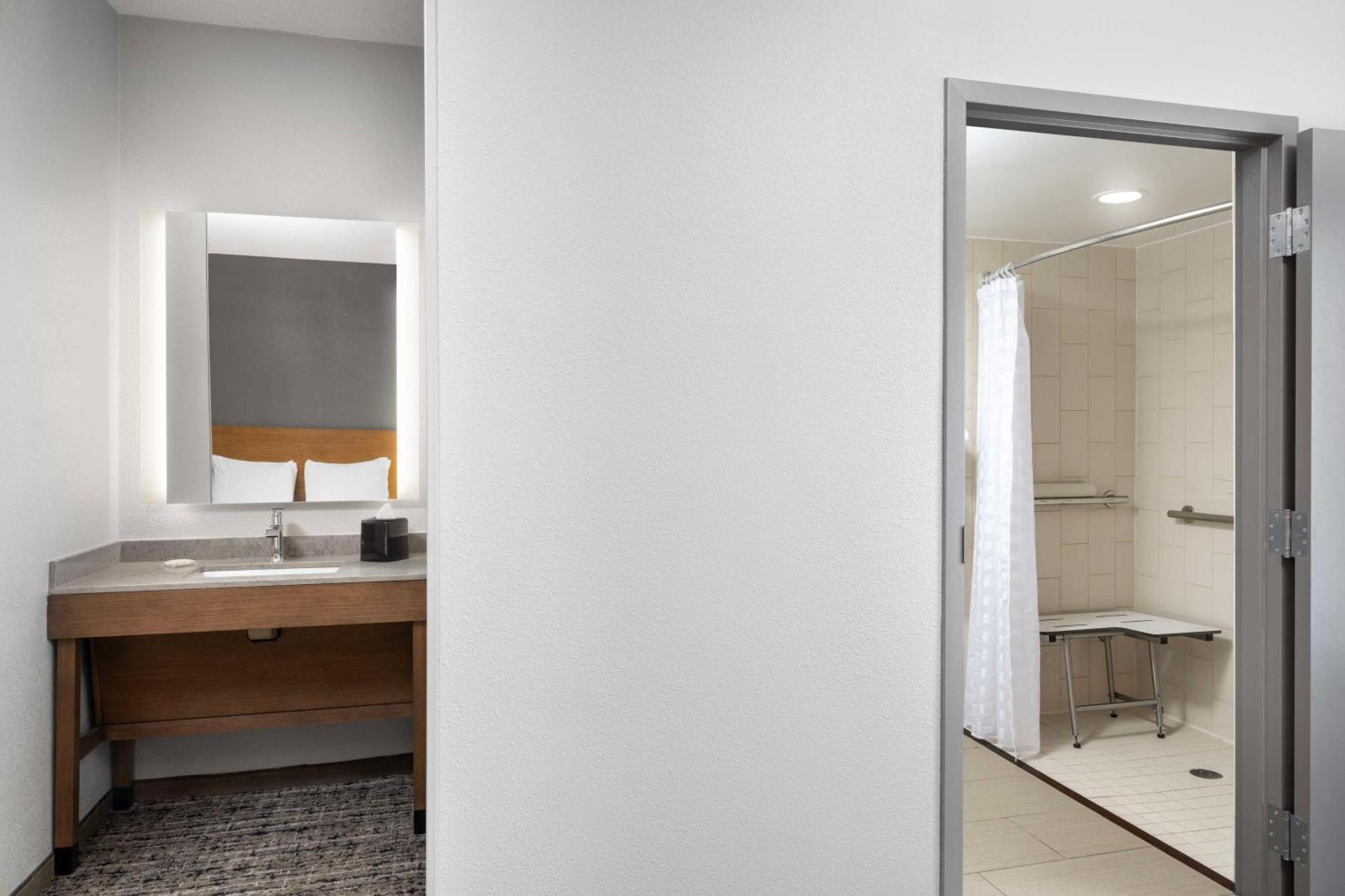 Hyatt Place Dallas North By The Galleria Addison Εξωτερικό φωτογραφία