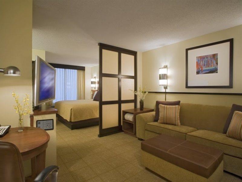 Hyatt Place Dallas North By The Galleria Addison Εξωτερικό φωτογραφία